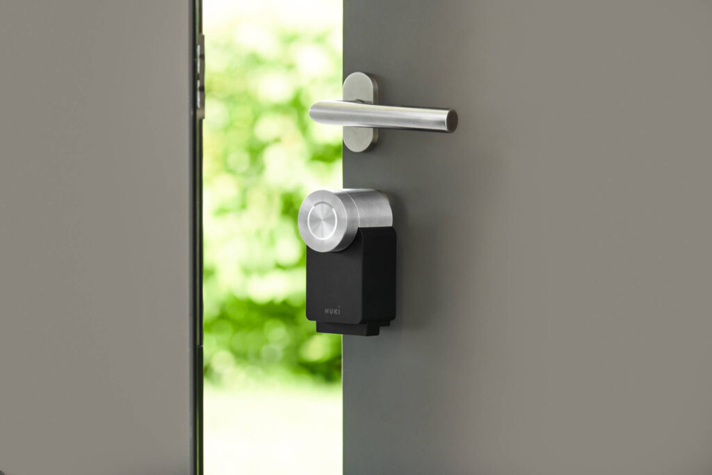 smart lock 3 pro black 1 quelle serrure connectée pour airbnb